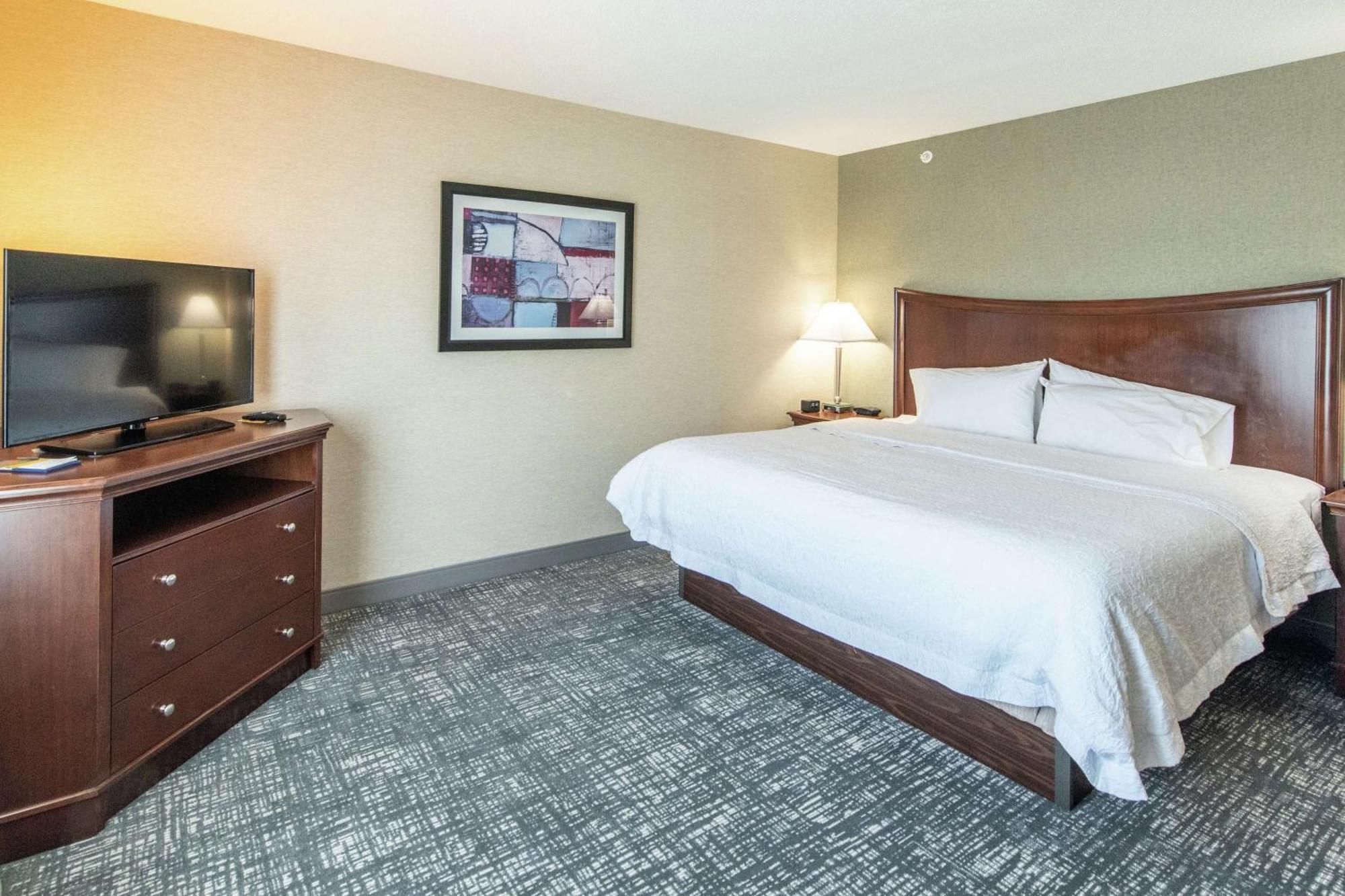 Hampton Inn Presque Isle Exterior photo