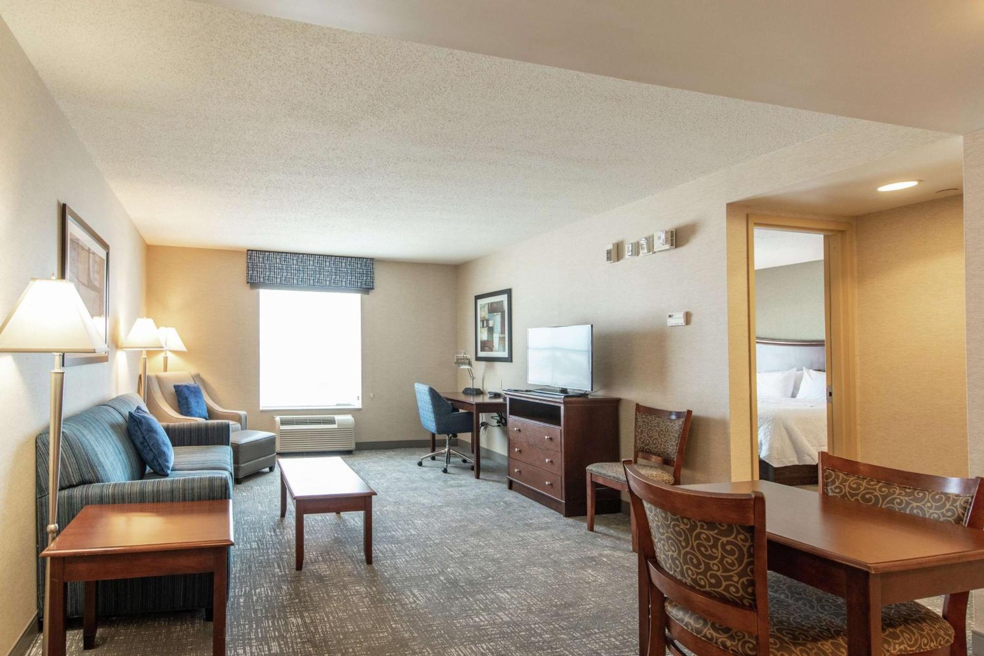 Hampton Inn Presque Isle Exterior photo